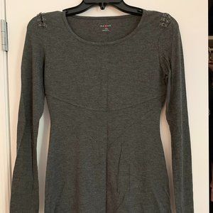 Unique athlisure top